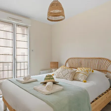 Bel Neuf - Hypercentre 400m Plage-pkg-wifi-t3 *