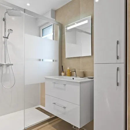 Bel Neuf - Hypercentre 400m Plage-pkg-wifi-t3